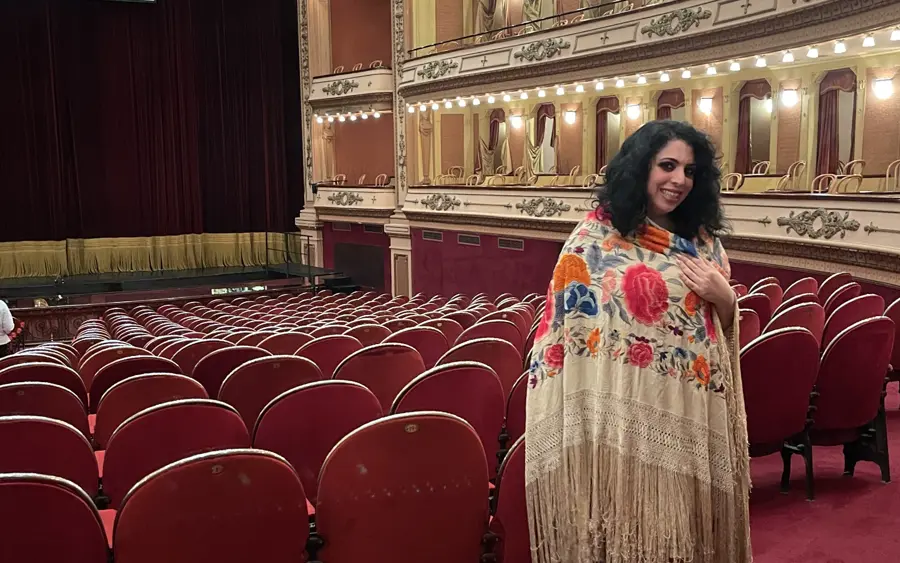 Sol Risé as Chorus in Carmen